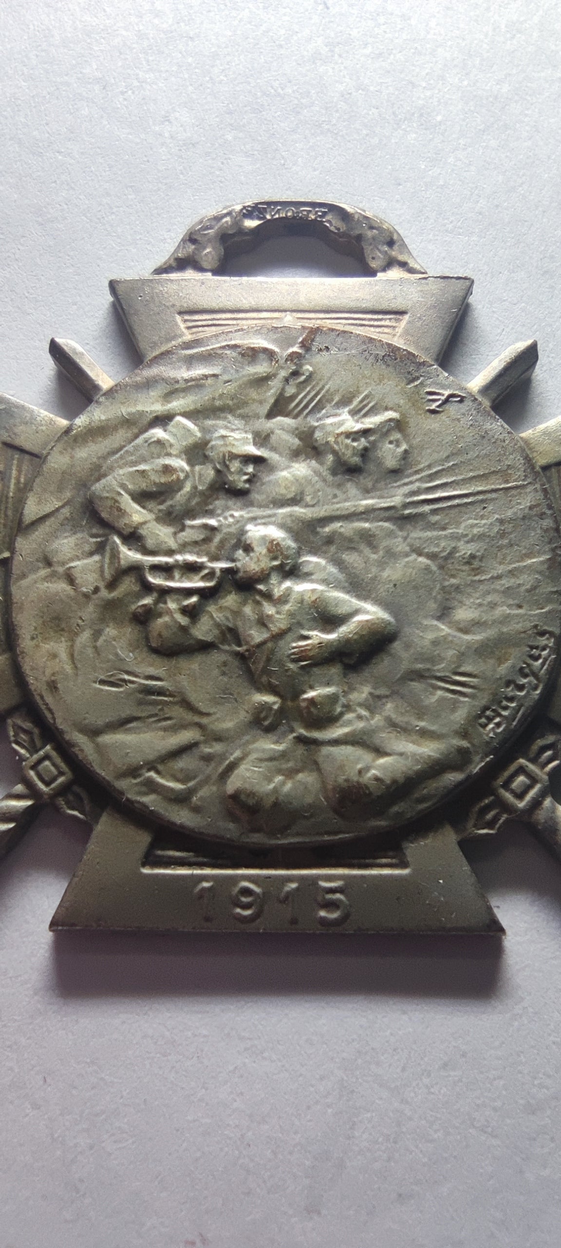 Médaille Journée du Poilu 1915 signée Bargas – vue 5