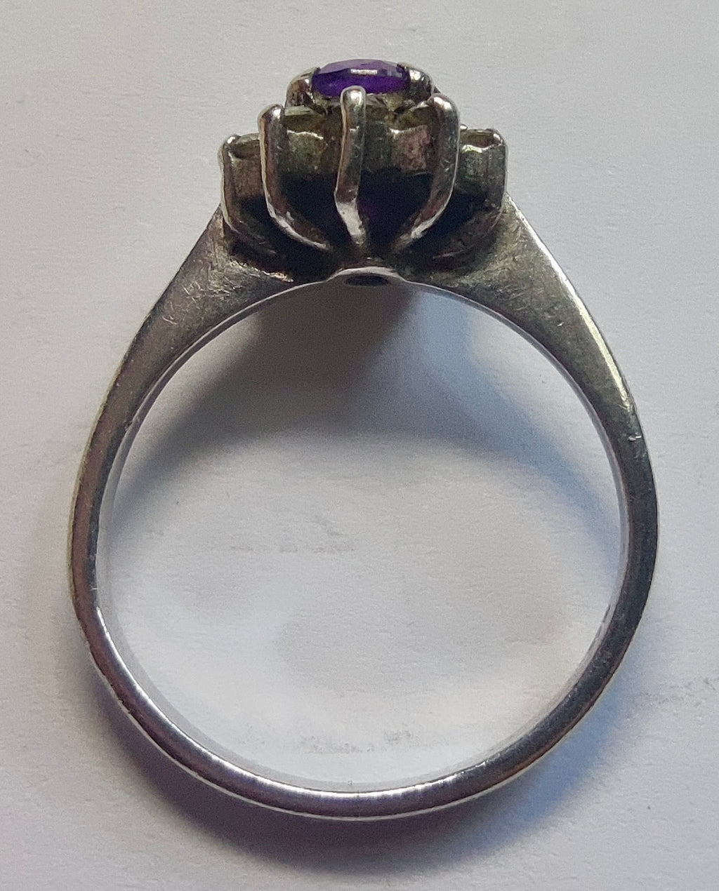 Bague marguerite en argent 925, pierre violette entourée de pierres blanches, taille 54