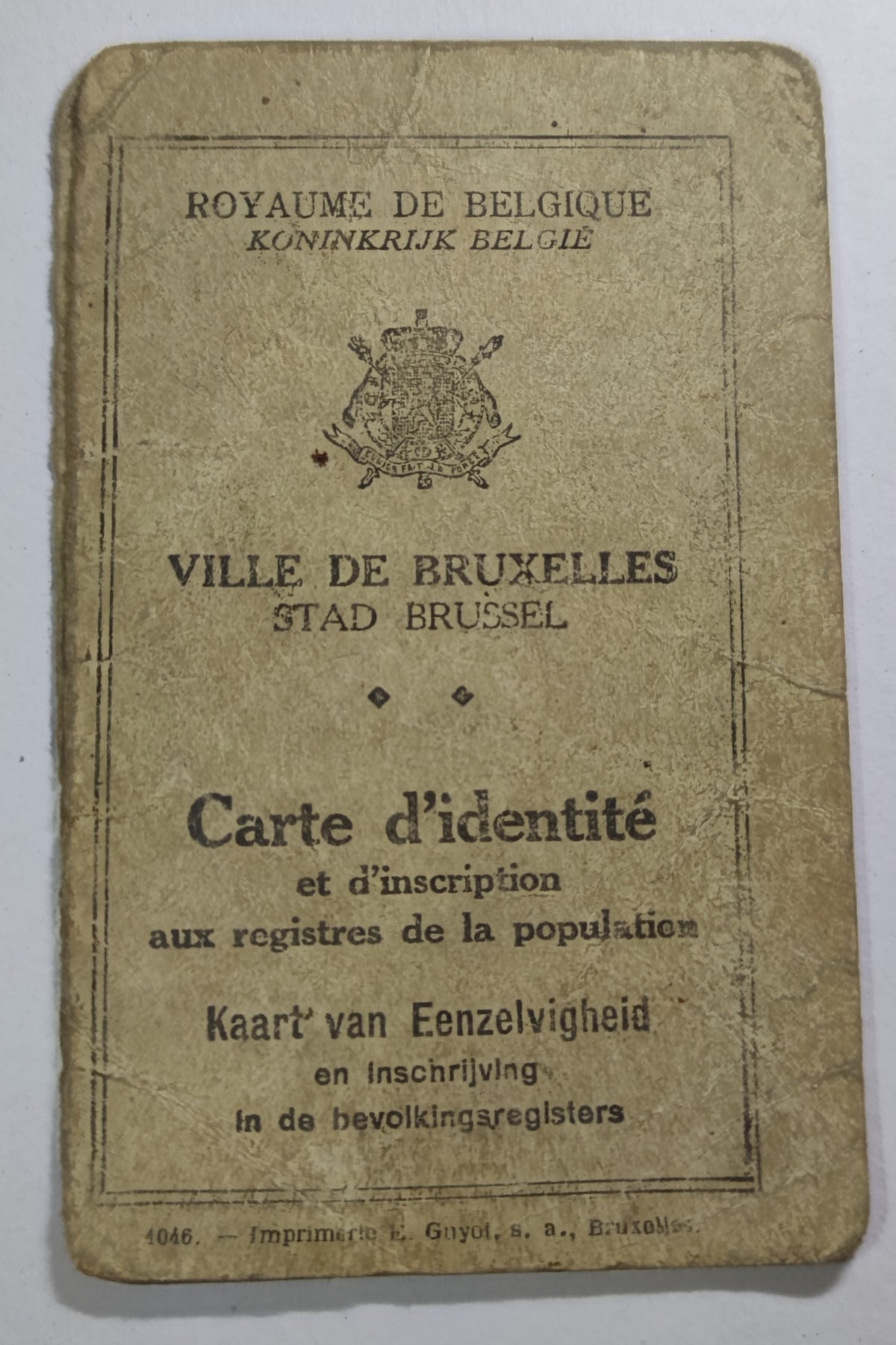 Archives d'un immigré italien, Dino Fabbri (1911-1985) : de Lucques à Alfortville, naturalisation 1939, exode, Berlin 1944, rapatriement - lot de 19 documents et une gourmette