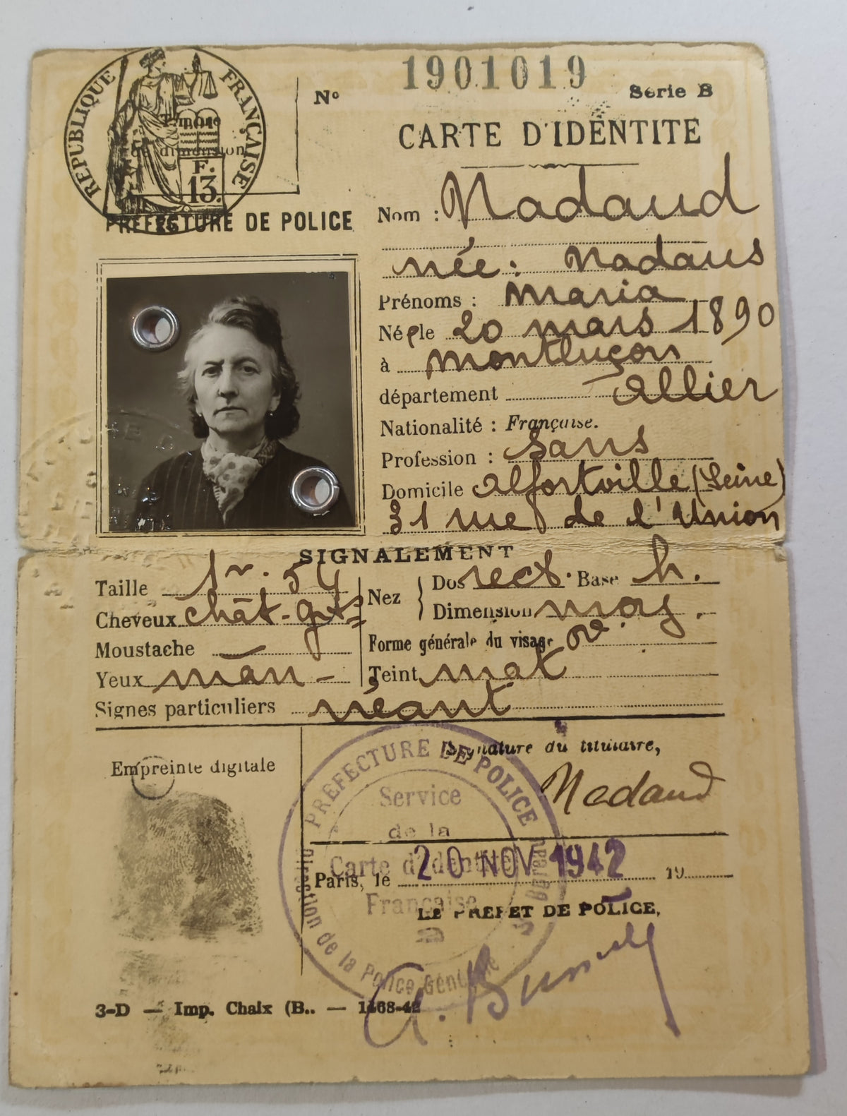 Groupement du poilu Gaston Nadaud (1889-1957), classe 1909 : livret militaire 1914-1919 et sa pochette, carte du combattant, papiers de famille et portrait de cuirassier - Alfortville
