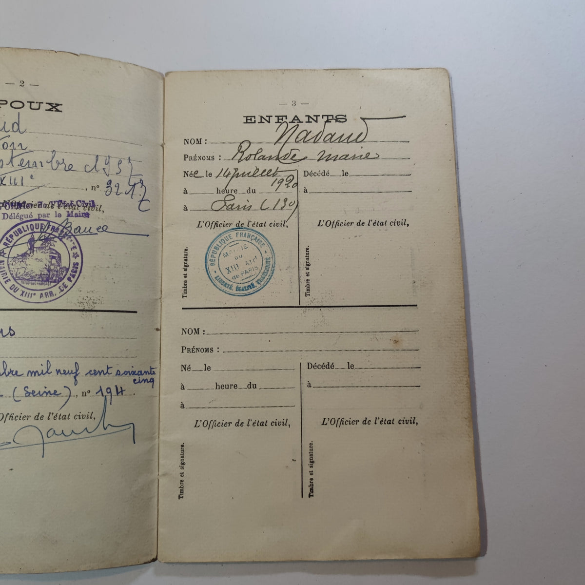 Groupement du poilu Gaston Nadaud (1889-1957), classe 1909 : livret militaire 1914-1919 et sa pochette, carte du combattant, papiers de famille et portrait de cuirassier - Alfortville