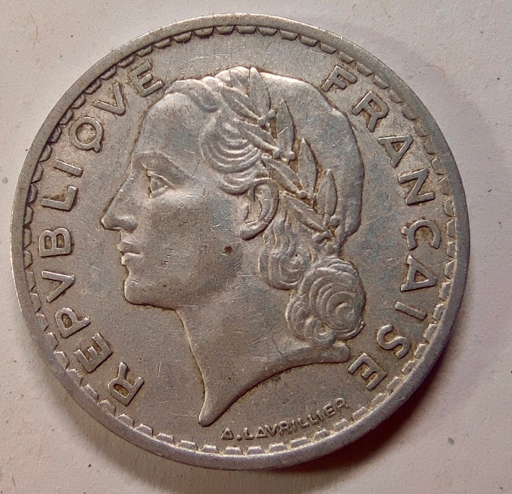 Avers de la 5 francs Lavrillier 1950, Marianne laurée et légende République française.