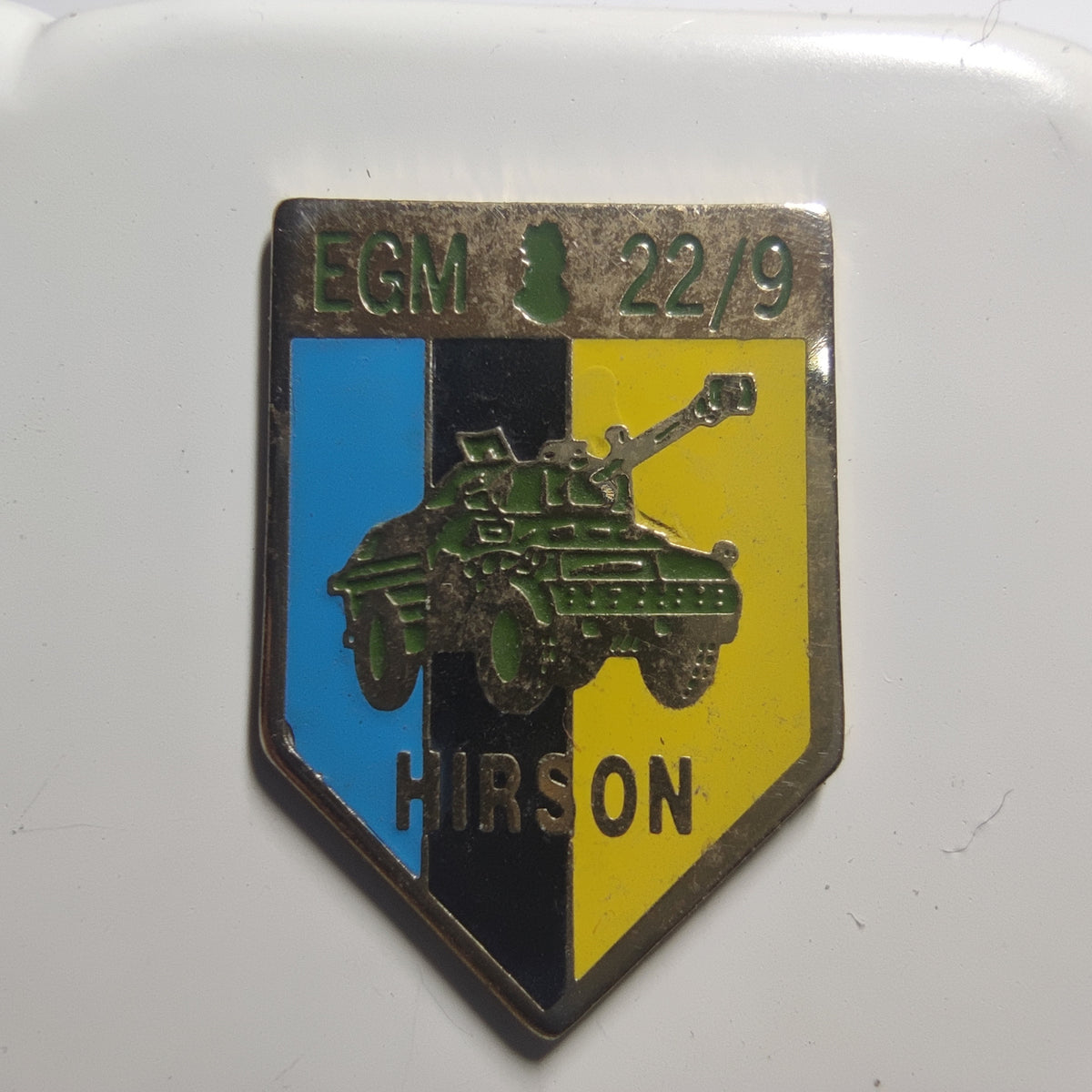 Pin’s Escadron de gendarmerie mobile 22/9, Hirson, vers 1990