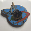Pin’s Gendarmerie STRJD, variante fond bleu, vers 1990