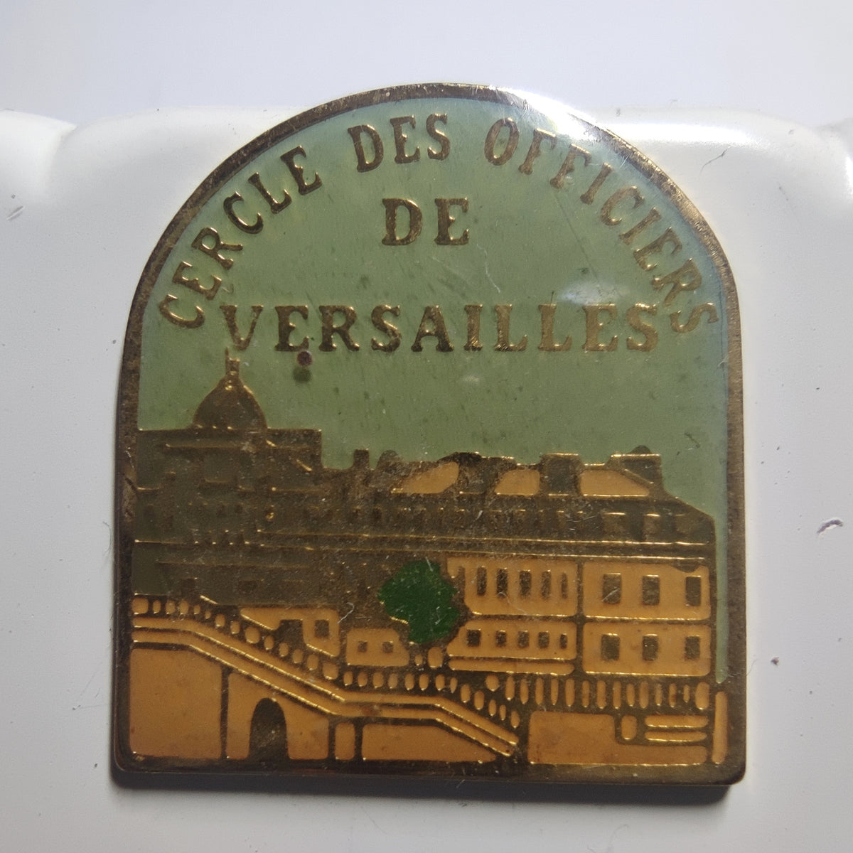 Pin’s Cercle des officiers de Versailles, vers 1990