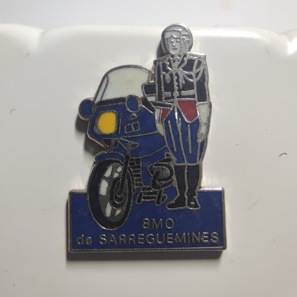 Pin’s Brigade motorisée de Sarreguemines (BMO), gendarmerie, vers 1990